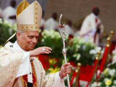 Pope decries migrants and refugees being treated ‘worse than house pets’ | Human Rights News